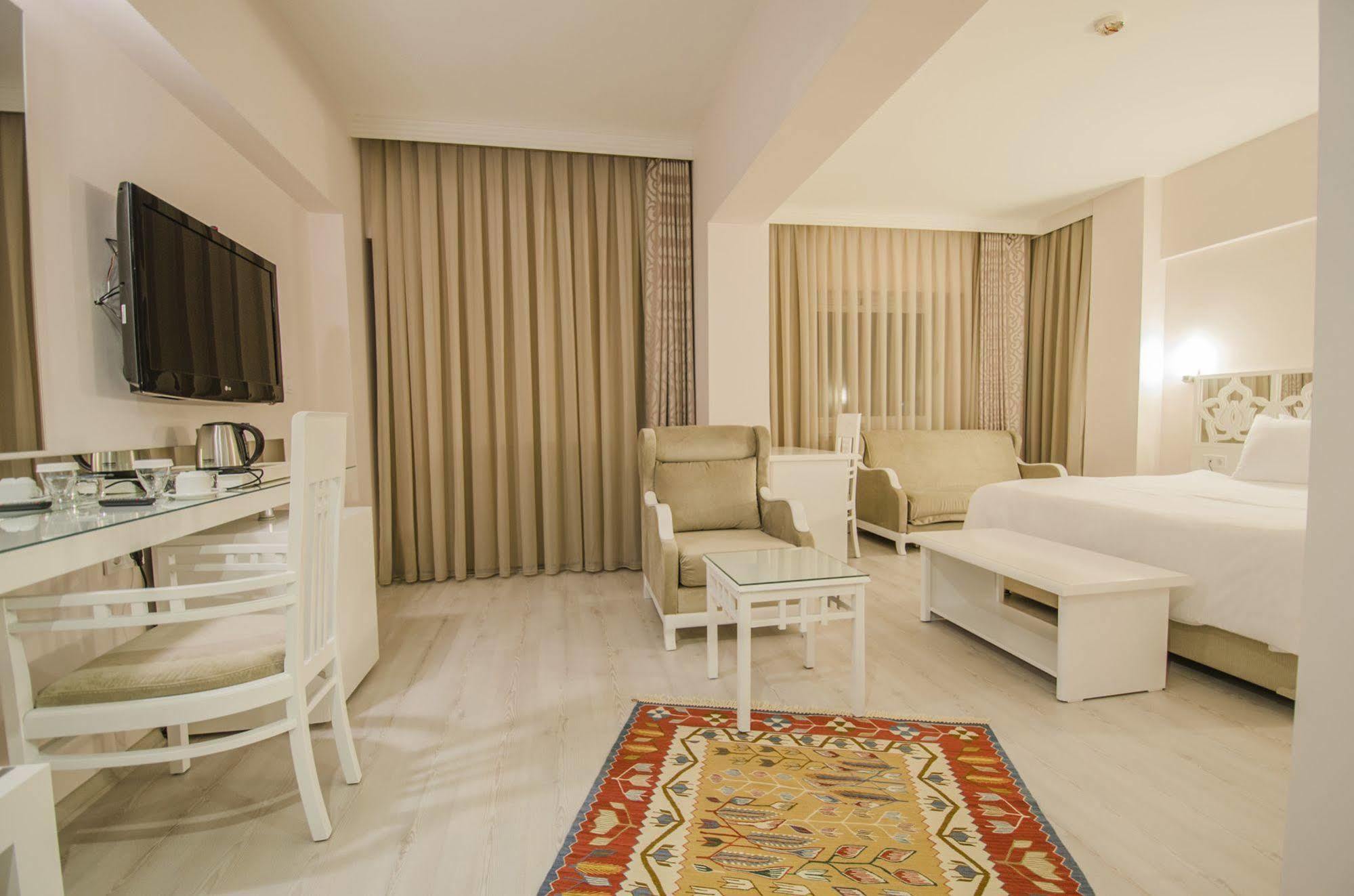 Cimenoglu Hotel Денизли Екстериор снимка