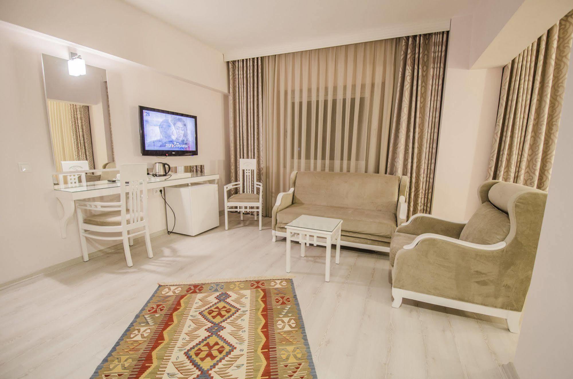 Cimenoglu Hotel Денизли Екстериор снимка