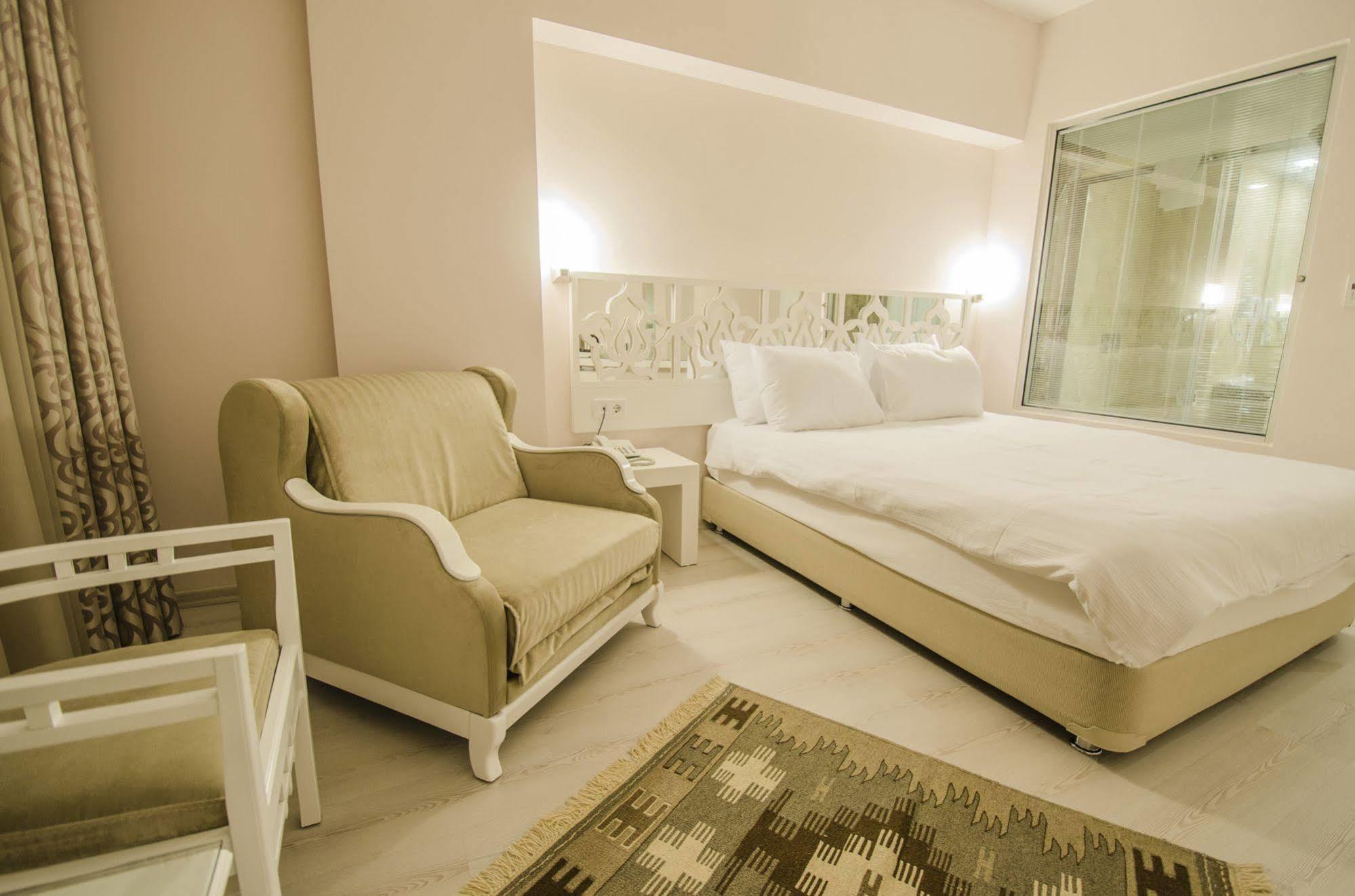 Cimenoglu Hotel Денизли Екстериор снимка